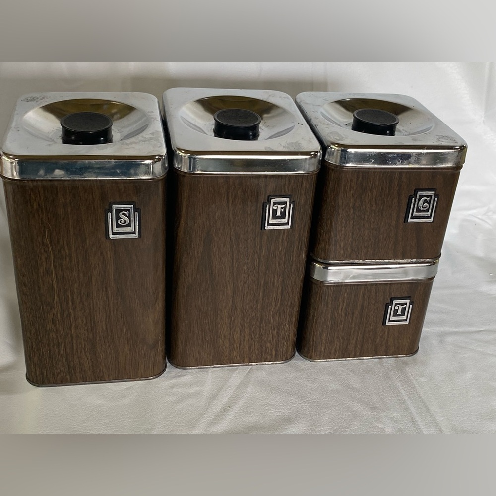 Vintage metal woodgrain caniater set with lids